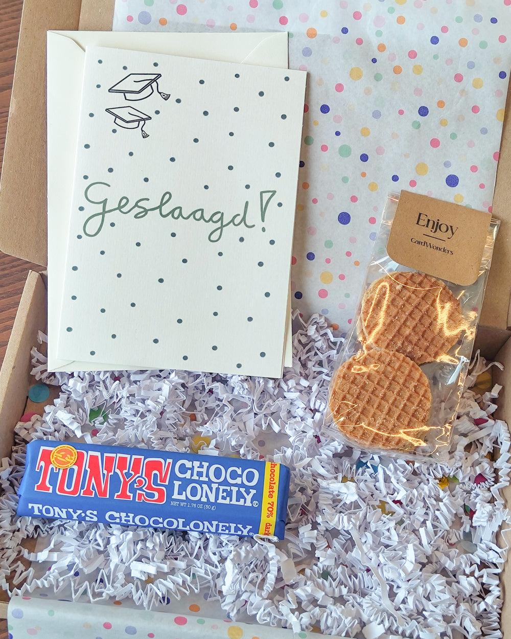 cadeau diploma behaald man