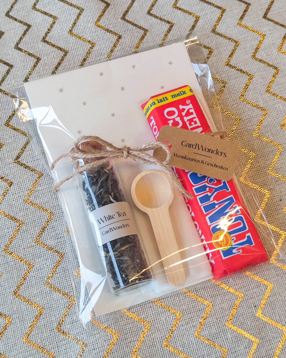 cadeautje thee chocolade juf collega's aardigheidje