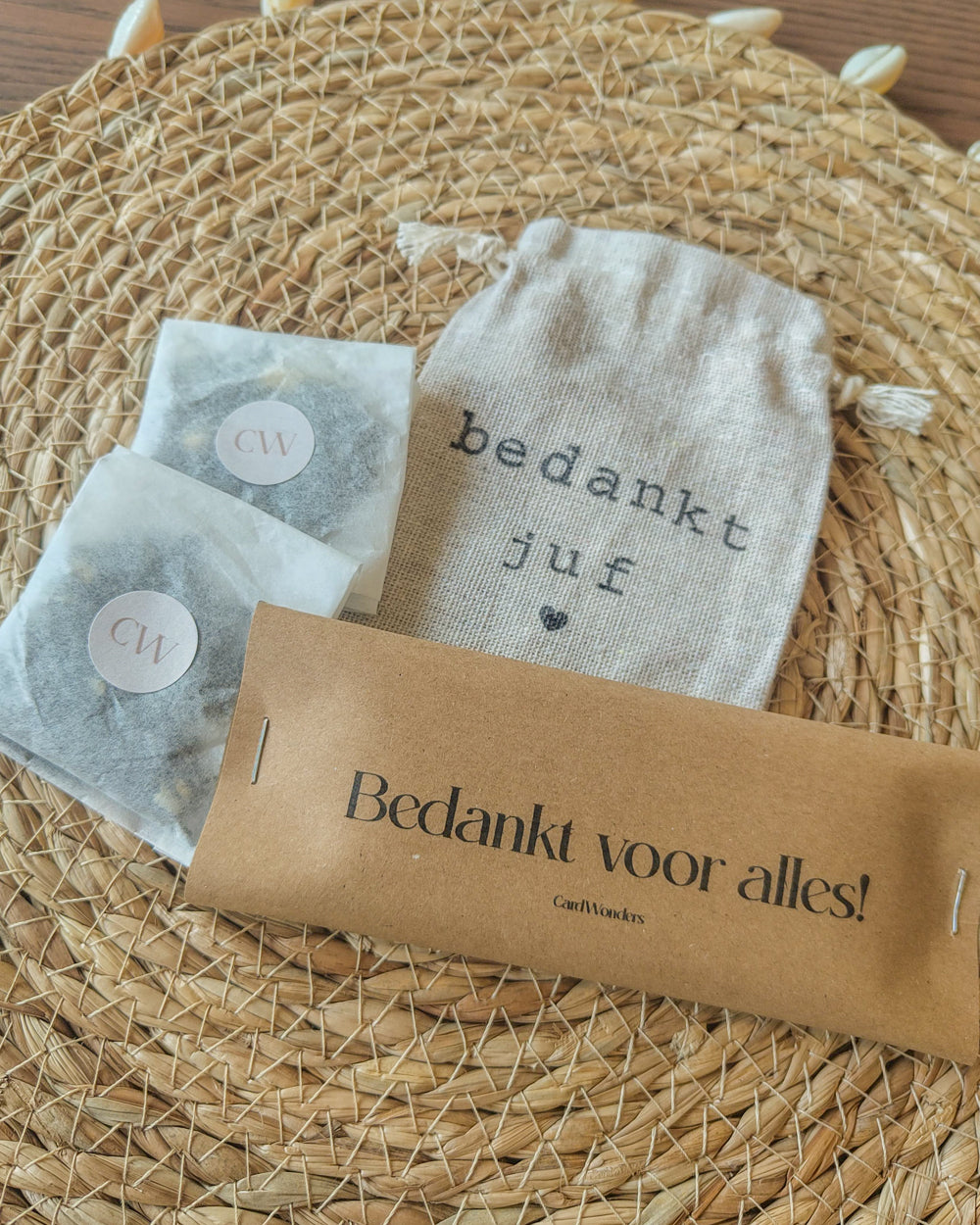 cadeau juf bedankt juffendag leerkracht aardigheidje lief kado