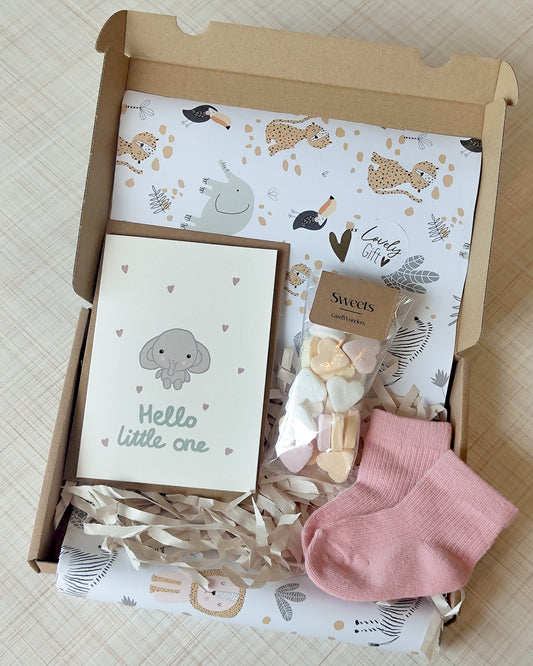 felicitatie geboorte baby cadeautje sturen sokjes brievenbuscadeau snoepjes olifanjte nieuwe ouders kado